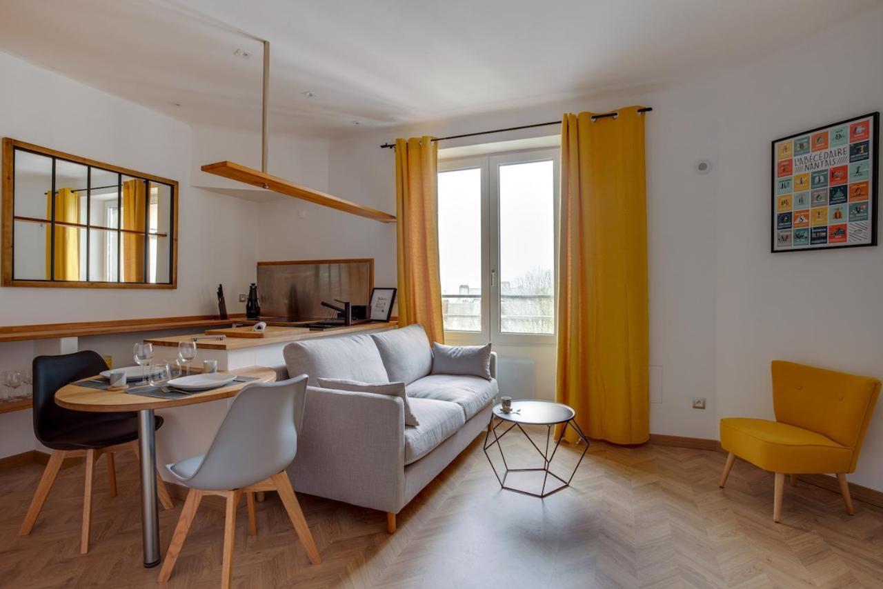 Au Coeur De Nantes Design Et Cosy Apartment Exterior photo