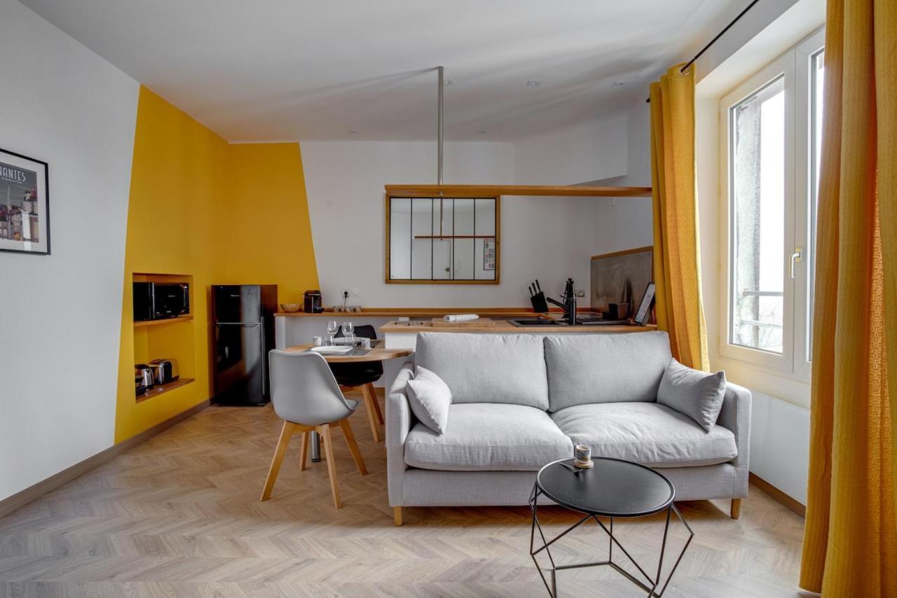 Au Coeur De Nantes Design Et Cosy Apartment Exterior photo